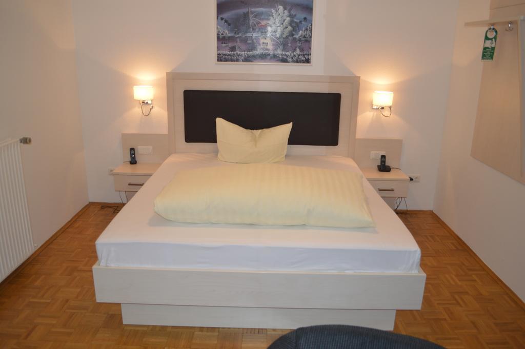 Hotel Scirocco Baunatal Bilik gambar