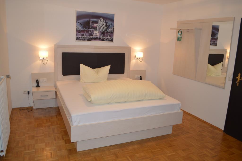 Hotel Scirocco Baunatal Bilik gambar